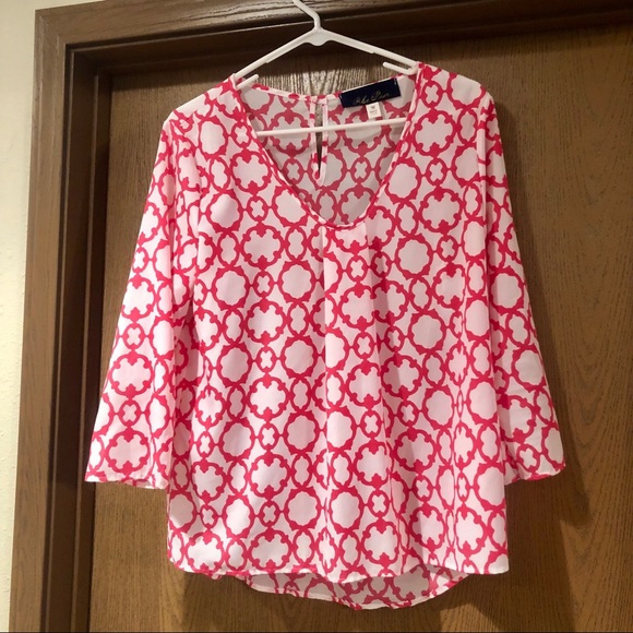 White and pink blouse - Picture 1 of 2